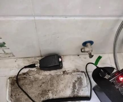 堆龙德庆屋顶漏水维修公司分享下卫生间漏水的危害及解决方法